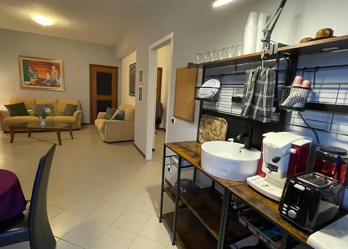 La Contessa Torrette Guest house 3*